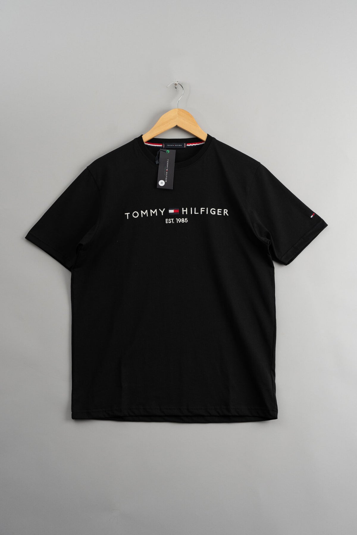 T-Shirt TH 1985 Preta